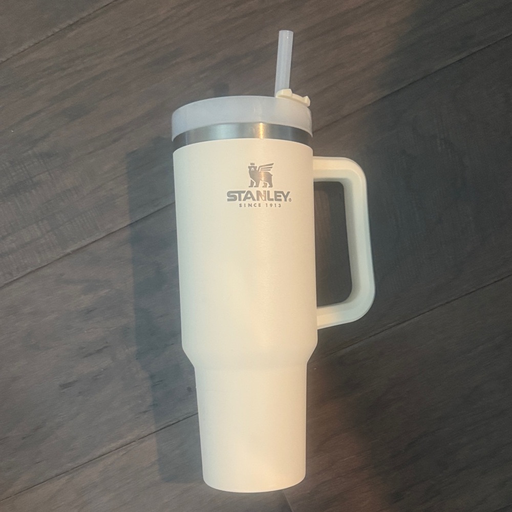 Stanley Cream Travel Mug with Handle